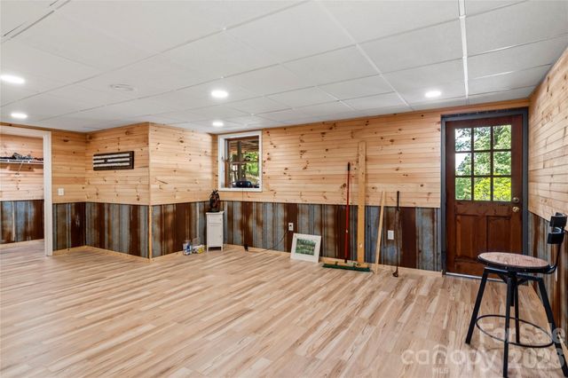 1502 Greenstreet Drive, Traphill, NC 28685