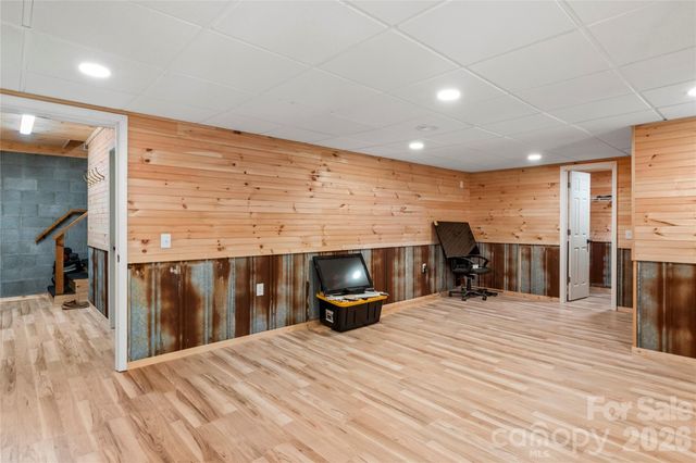 1502 Greenstreet Drive, Traphill, NC 28685