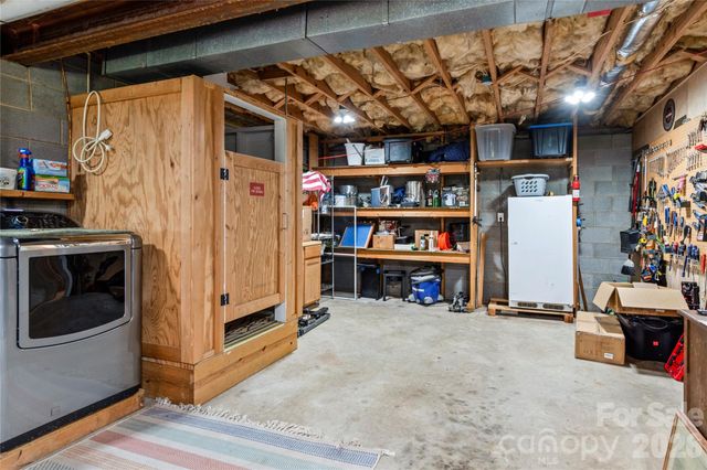 1502 Greenstreet Drive, Traphill, NC 28685