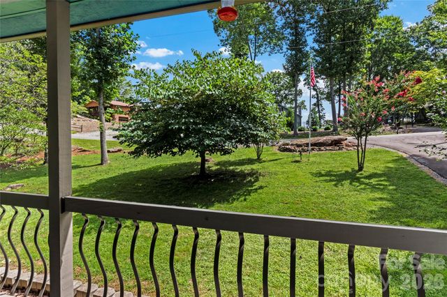 1502 Greenstreet Drive, Traphill, NC 28685