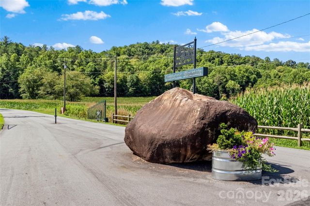 1502 Greenstreet Drive, Traphill, NC 28685