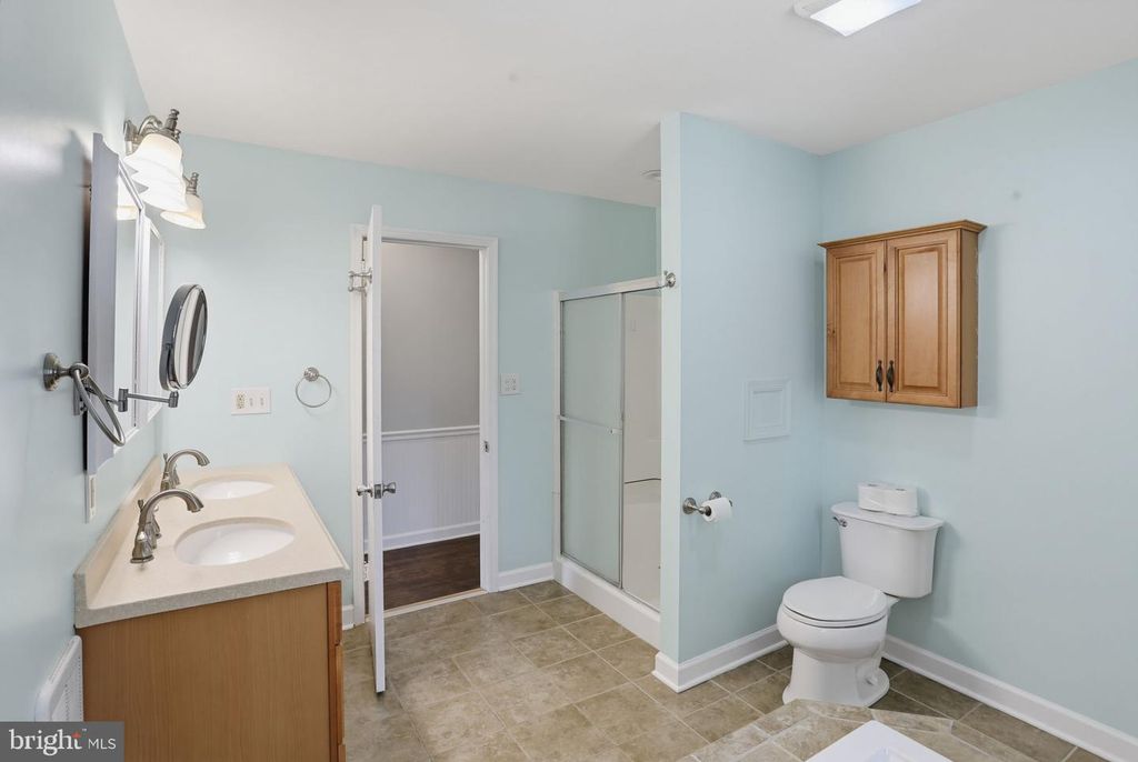Image 13 of property listing at 103 WHAYLAND DR, Hebron, MD 21830
