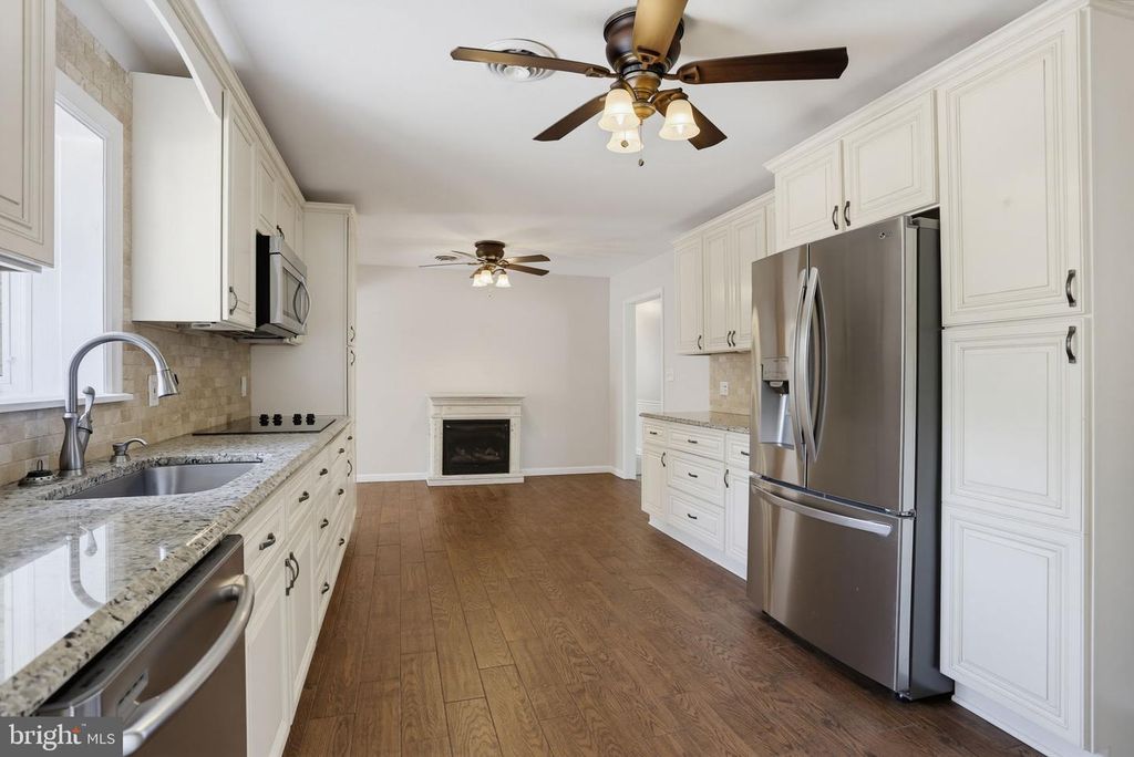 Image 21 of property listing at 103 WHAYLAND DR, Hebron, MD 21830