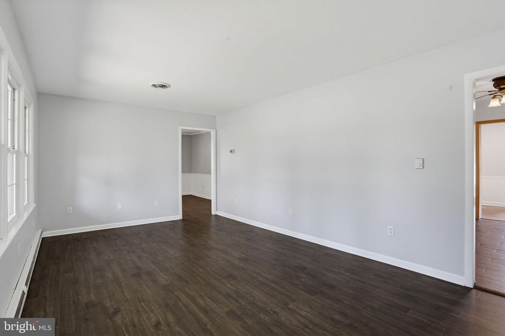 Image 3 of property listing at 103 WHAYLAND DR, Hebron, MD 21830