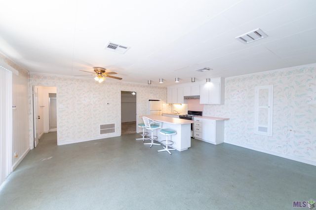 126 Callais Lane, Golden Meadow, LA 70357