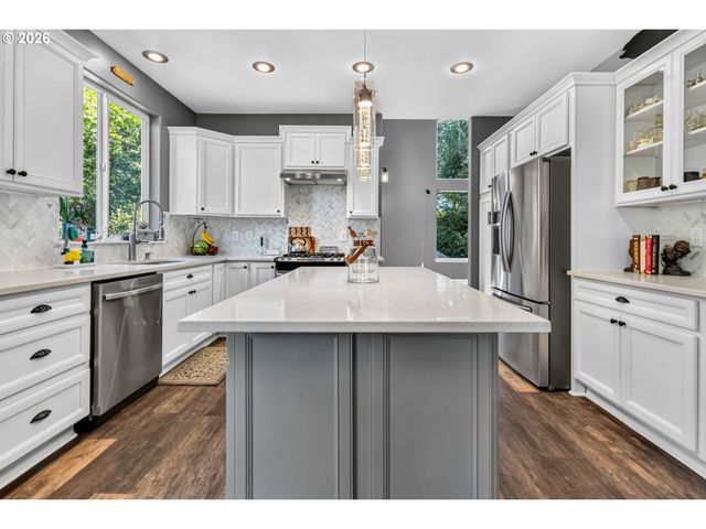 117 ALTA VISTA Rd, Longview, WA 98632