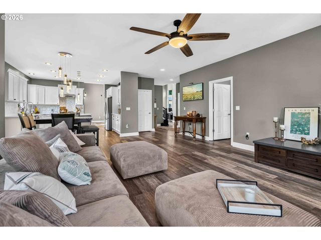 117 ALTA VISTA Rd, Longview, WA 98632