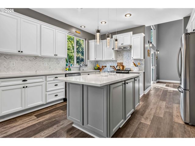 117 ALTA VISTA Rd, Longview, WA 98632