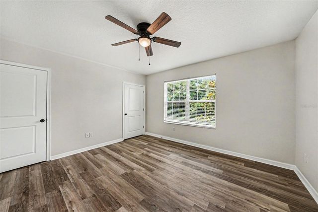 1124 HILLHURST DRIVE, Wesley Chapel, FL 33543