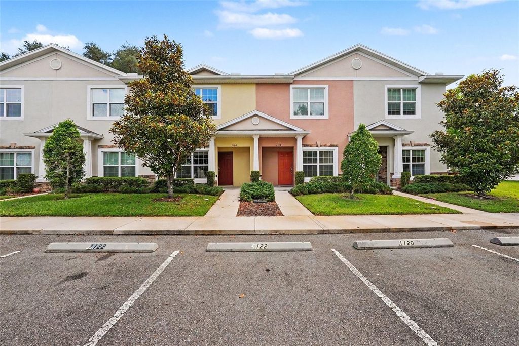 1124 HILLHURST DRIVE, Wesley Chapel, FL 33543