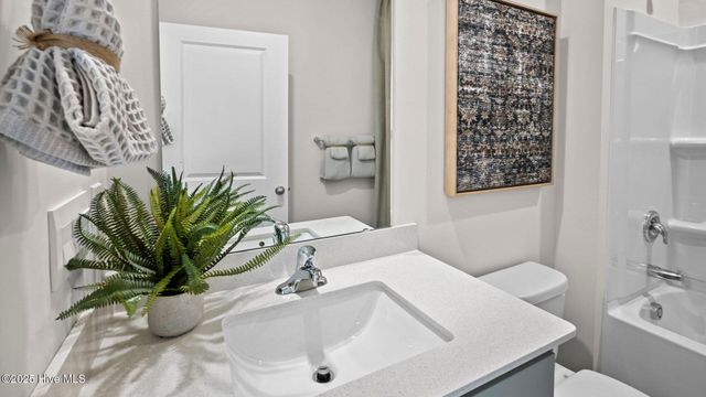 1086 Queensland Lane, Ayden, NC 28513