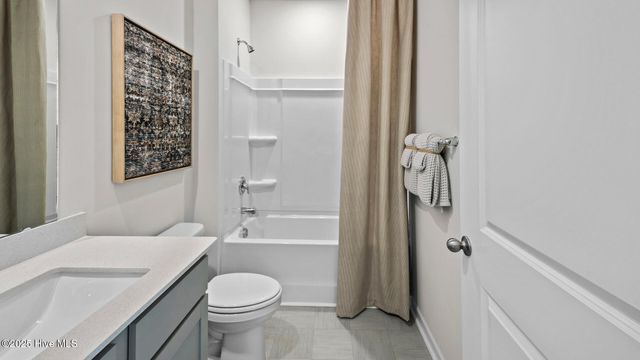 1086 Queensland Lane, Ayden, NC 28513