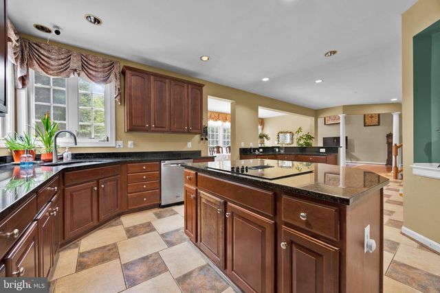 15004 QUINCE ORCHARD, North Potomac, MD 20878