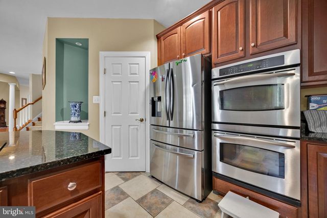 15004 QUINCE ORCHARD, North Potomac, MD 20878