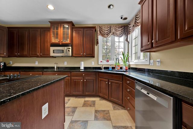 15004 QUINCE ORCHARD, North Potomac, MD 20878