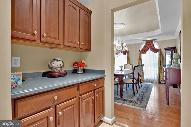 15004 QUINCE ORCHARD, North Potomac, MD 20878