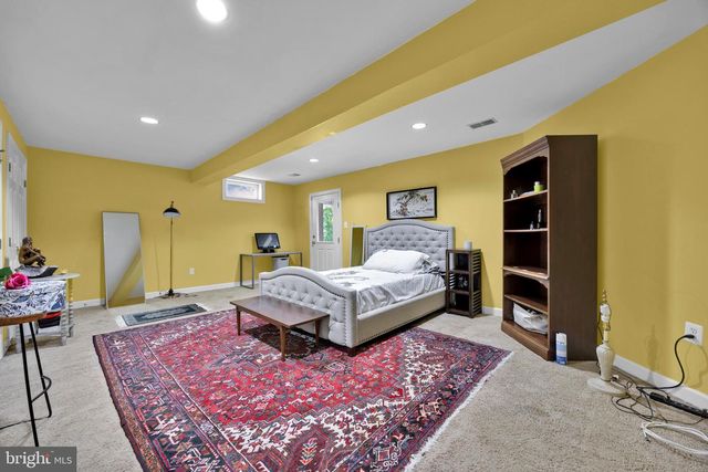 15004 QUINCE ORCHARD, North Potomac, MD 20878