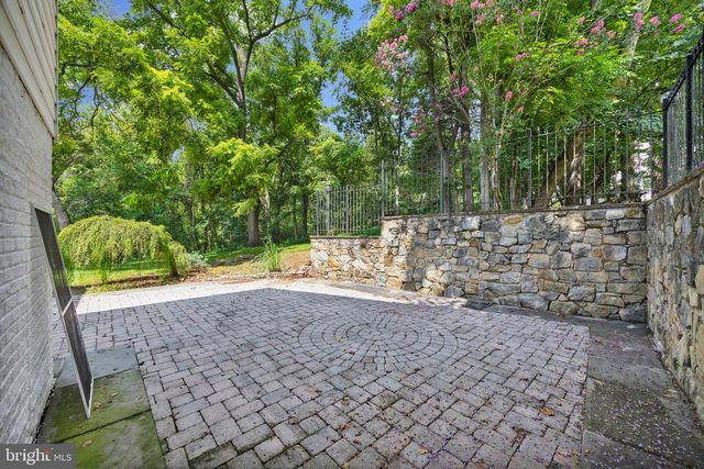 15004 QUINCE ORCHARD, North Potomac, MD 20878