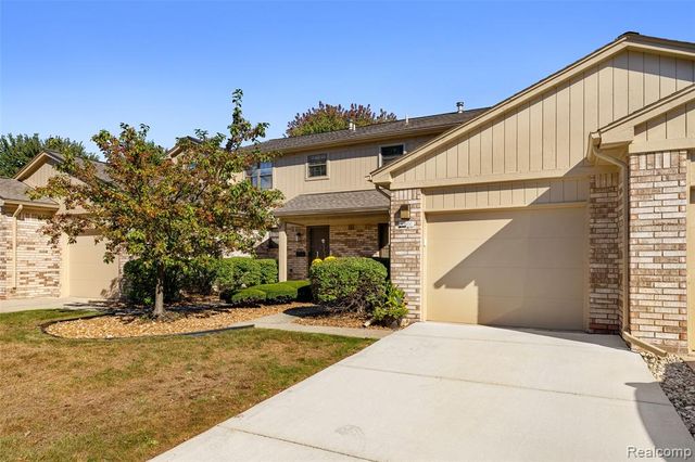 41600 Janet Drive, Clinton Township, MI 48038