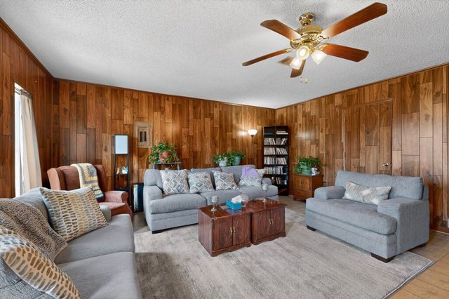 821 Cherry Hills Drive, Lancaster, TX 75134