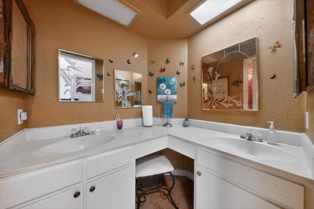 821 Cherry Hills Drive, Lancaster, TX 75134