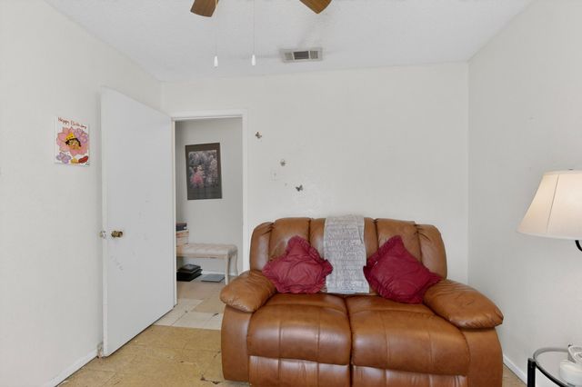 821 Cherry Hills Drive, Lancaster, TX 75134