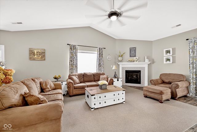5643 Jones Drive, Plainfield, IN 46168