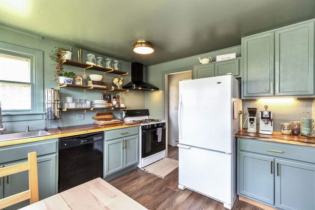 1720b Franklin Pierce Highway, Chesterfield, NH 03462