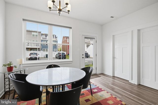 411 GILLESPIE DR, Frederick, MD 21702