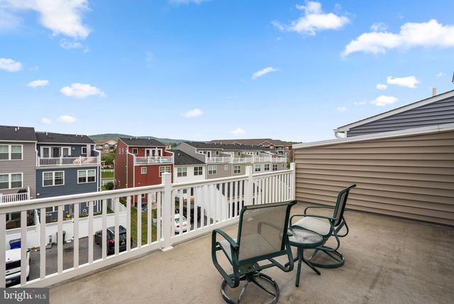 411 GILLESPIE DR, Frederick, MD 21702