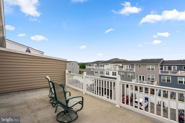 411 GILLESPIE DR, Frederick, MD 21702