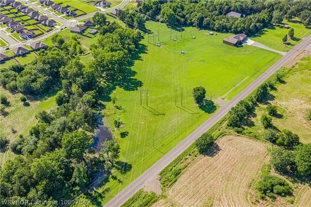2717 Oliver Springs Road, Van Buren, AR 72956