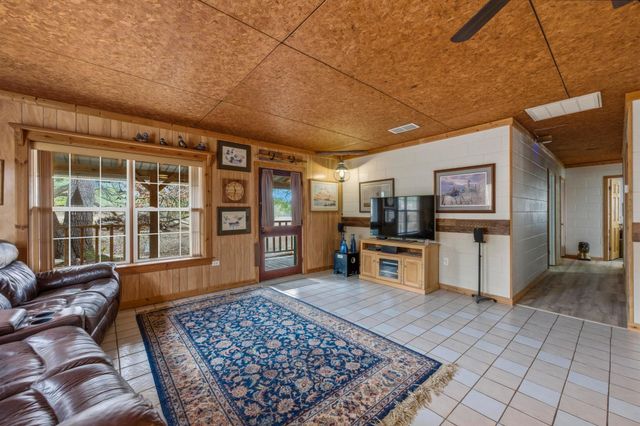 4808 W Fitzhugh RD, Dripping Springs, TX 78620