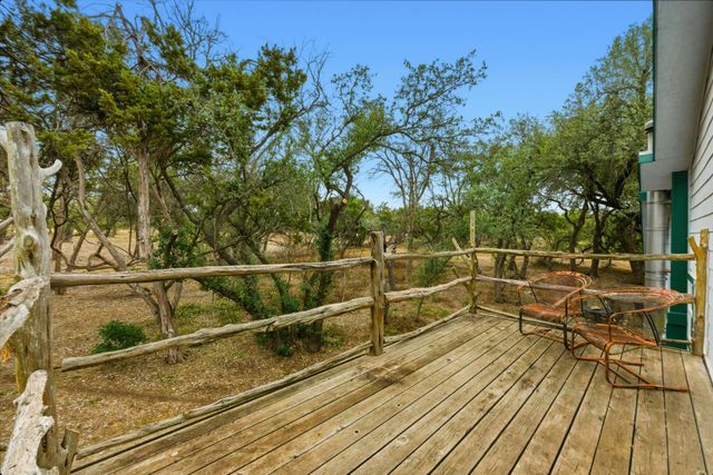 4808 W Fitzhugh RD, Dripping Springs, TX 78620