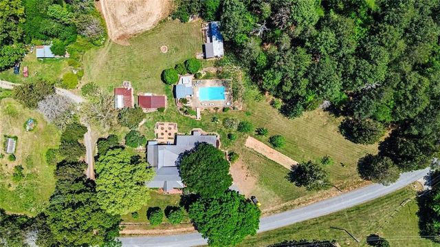 197 Hills Creek Road, Taylorsville, GA 30178