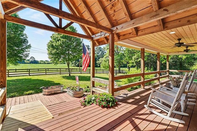197 Hills Creek Road, Taylorsville, GA 30178