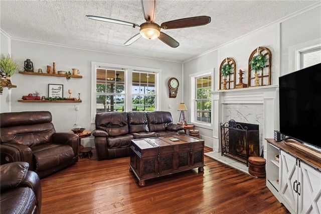 197 Hills Creek Road, Taylorsville, GA 30178