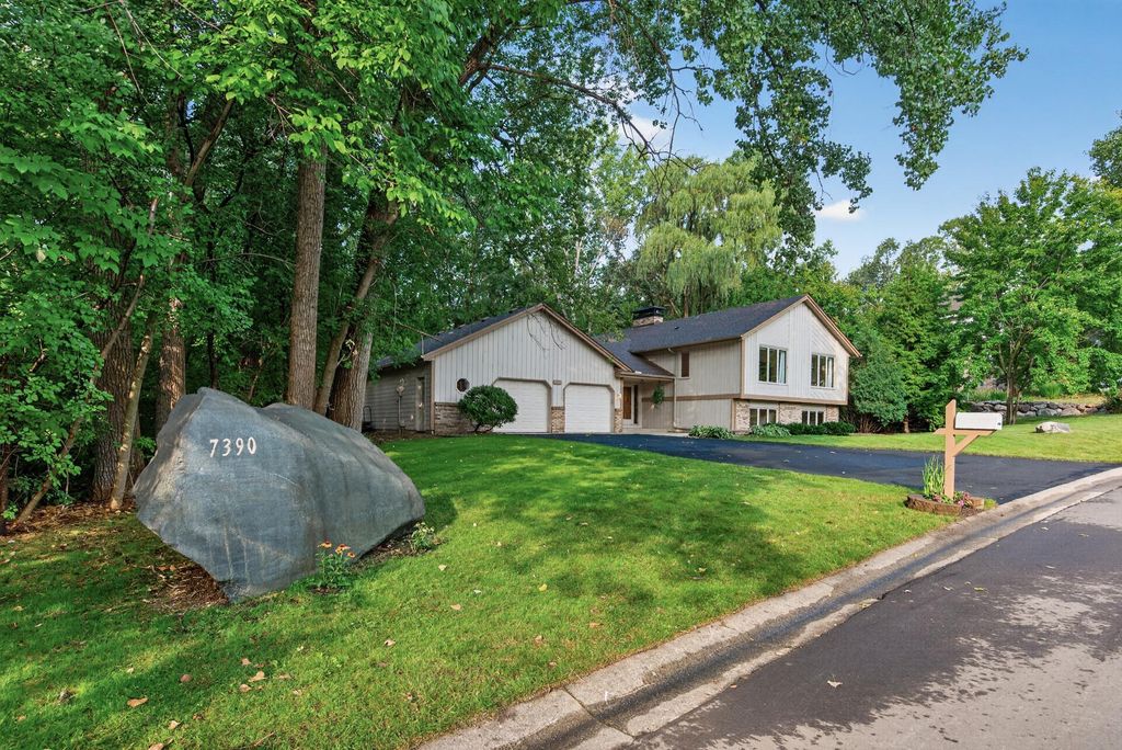7390 130th Street W, Apple Valley, MN 55124 — photo 2