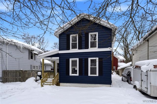 52 Pound Street, Lockport City, NY 14094