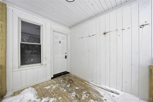 52 Pound Street, Lockport City, NY 14094