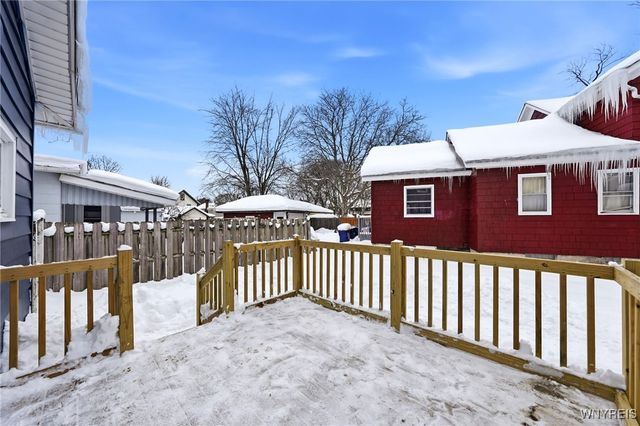 52 Pound Street, Lockport City, NY 14094