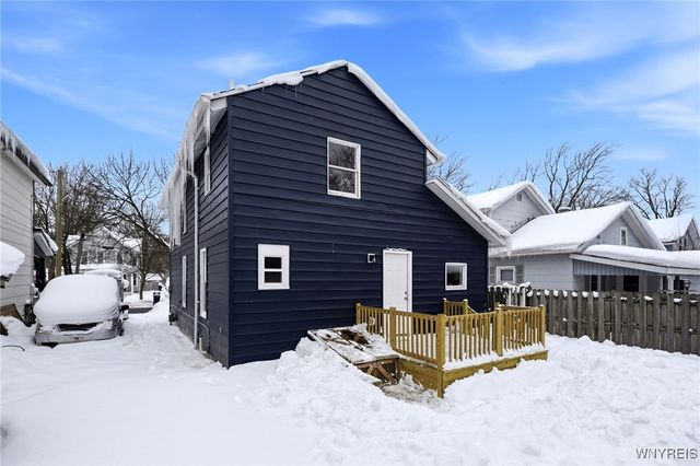 52 Pound Street, Lockport City, NY 14094