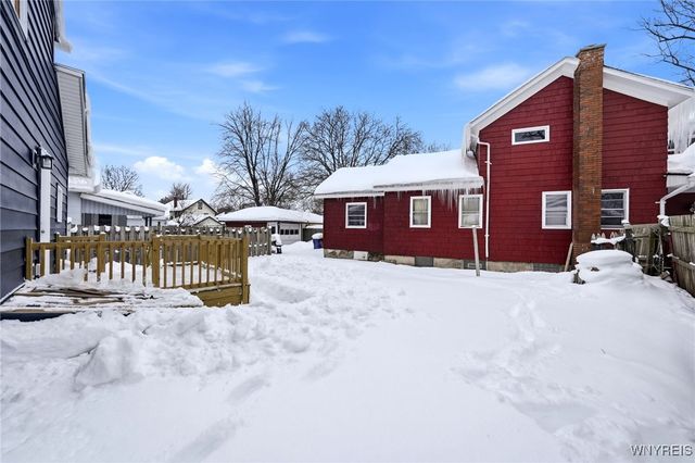 52 Pound Street, Lockport City, NY 14094