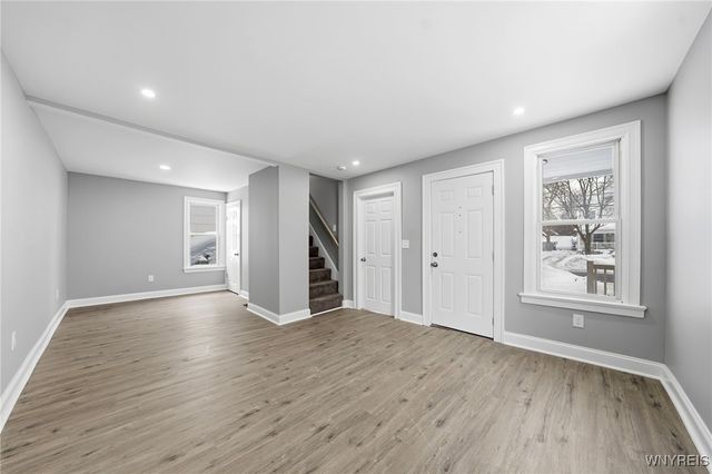 52 Pound Street, Lockport City, NY 14094