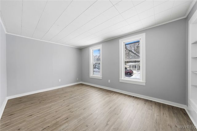 52 Pound Street, Lockport City, NY 14094