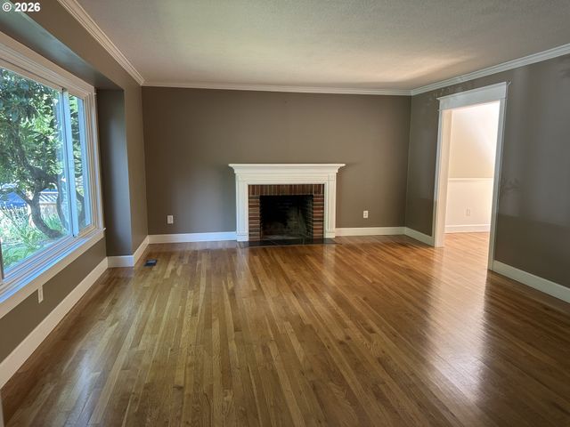 7670 Sw DANIELLE Ave, Beaverton, OR 97008