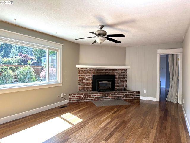 7670 Sw DANIELLE Ave, Beaverton, OR 97008