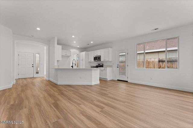 10482 Summershade Lane, Reno, NV 89521