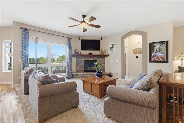 1465 ABERCORN Drive, Council Bluffs, IA 51503