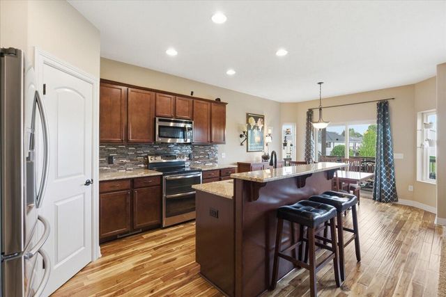 1465 ABERCORN Drive, Council Bluffs, IA 51503